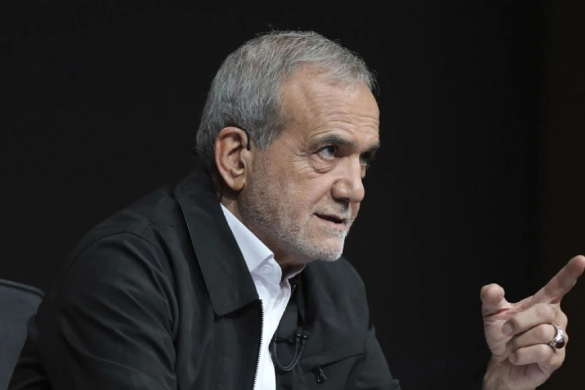 [[İran Prezidenti:]] "Xalqla kobud rəftar etməməliyik"