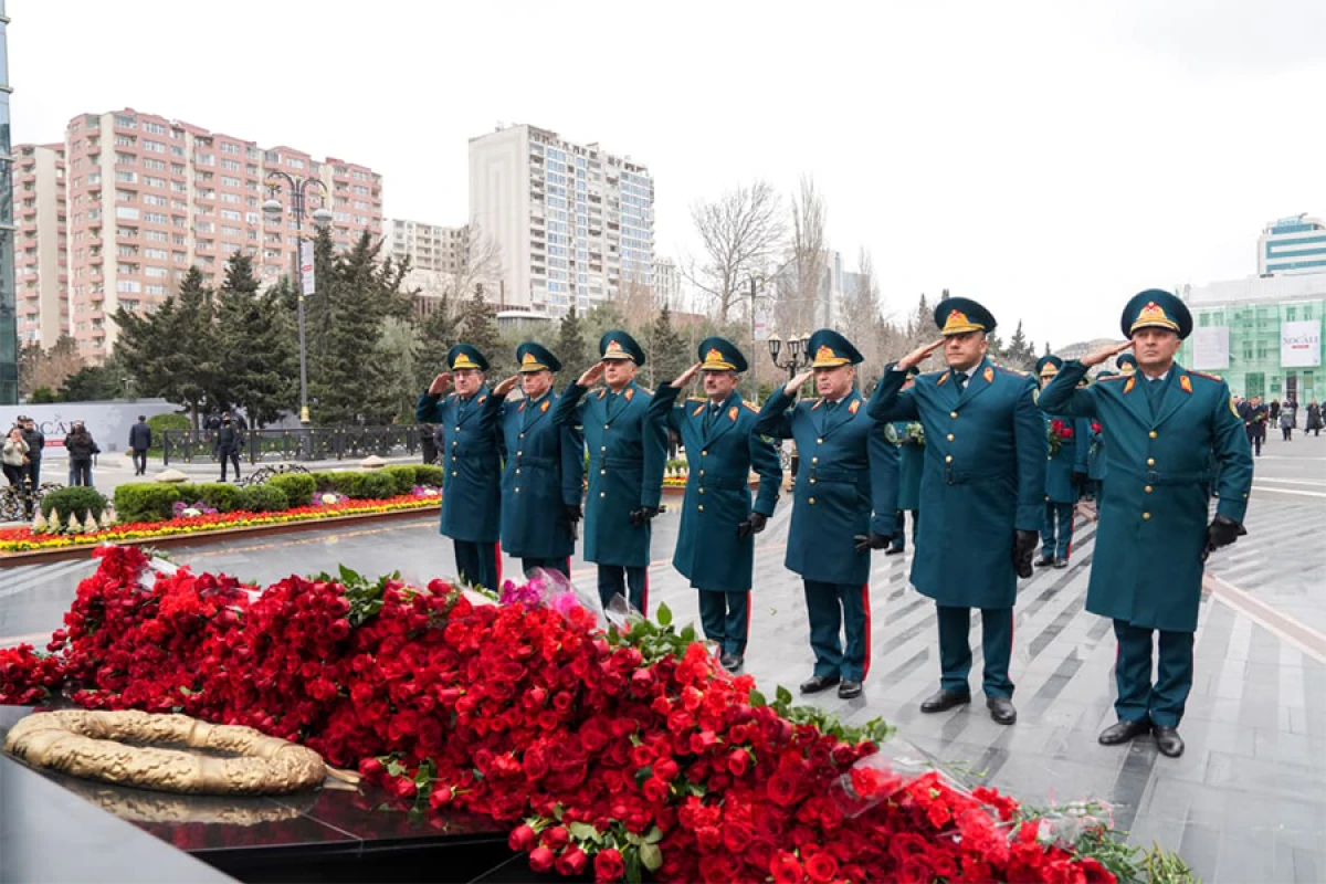 DSX əməkdaşları [[“Ana harayı” abidəsini]] ziyarət etdi