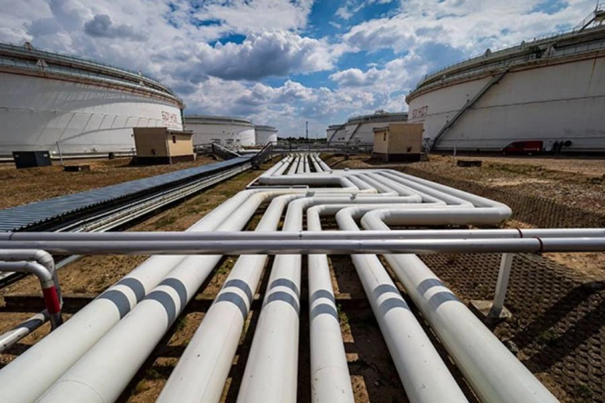 KİV: [[Ukrayna "Drujba" kəməri ilə Avropaya neft ixrac edib]]