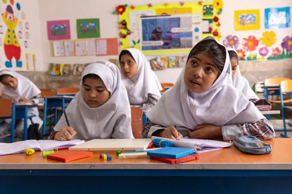 [[İranda məktəblər bağlandı]]