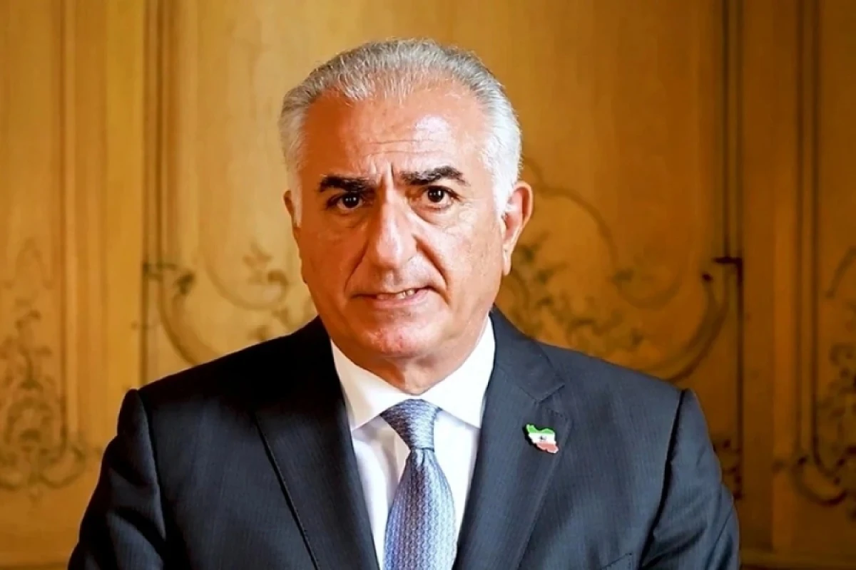 [[Pəhləvi:]] "İranın azadlığına yaxınlaşmışıq"