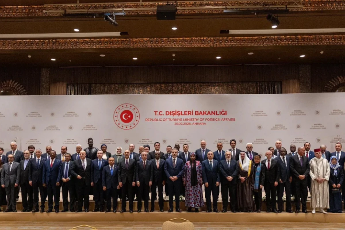 [[D-8 Baş katibi]] Türkiyədə yüksək səviyyəli görüşlər keçirdi