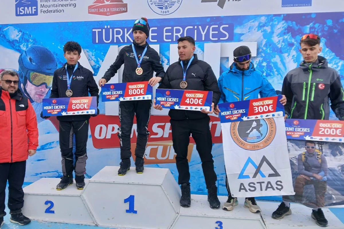 [[Kayseridə möhtəşəm nəticə:]] Azərbaycanlı yeniyetmədən qızıl!