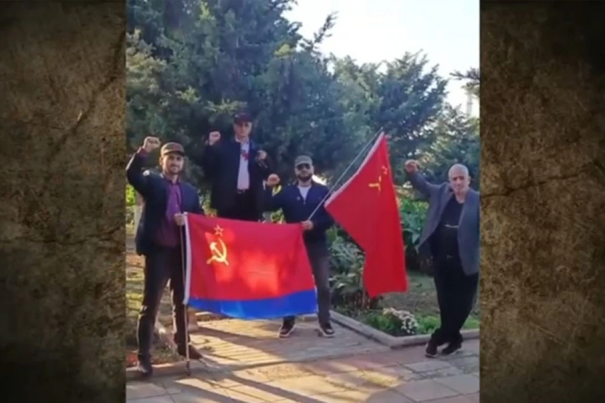 SSRİ bayrağı ilə [[yürüşə cəhd edənlərin məhkəməsi]] başladı