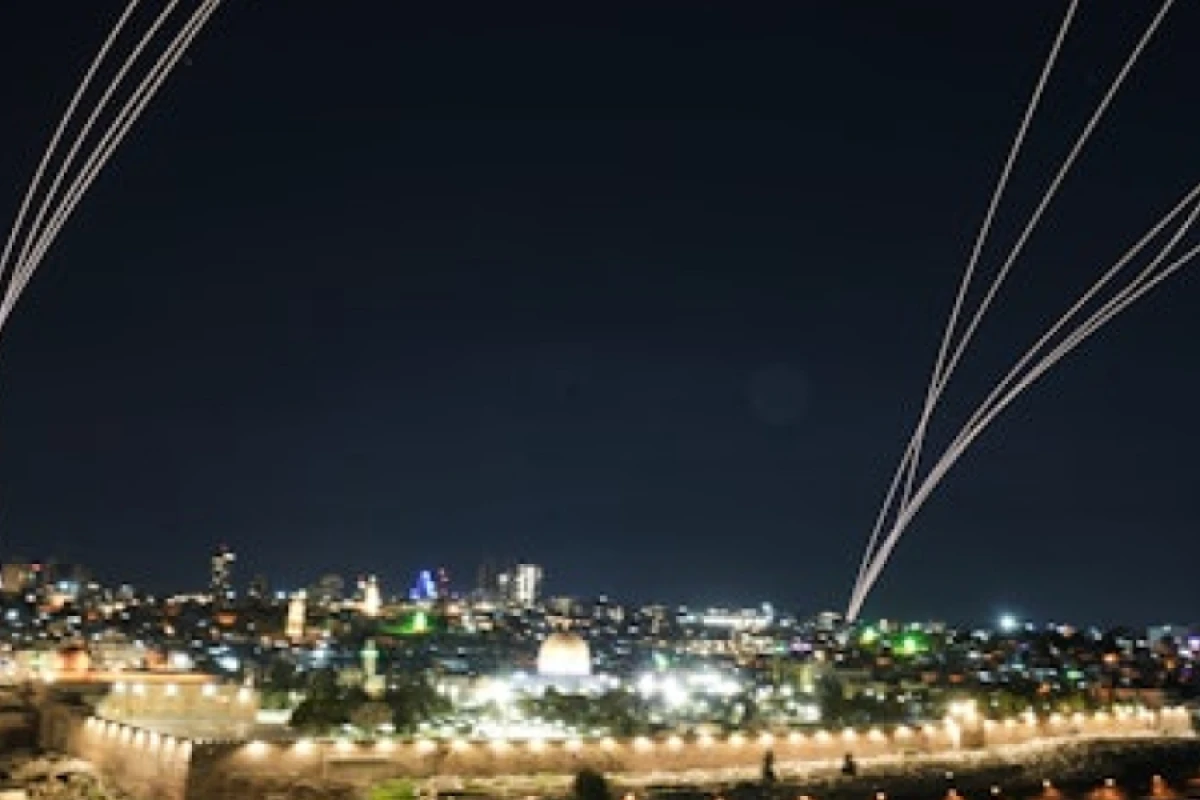 İranın [[70 raket və 59 dronu]] zərərsizləşdirildi