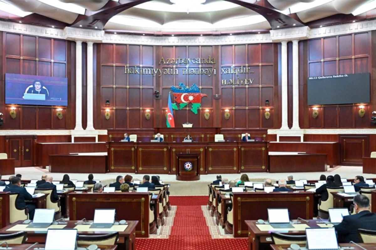 Milli Məclisin [[növbəti iclası]] başladı