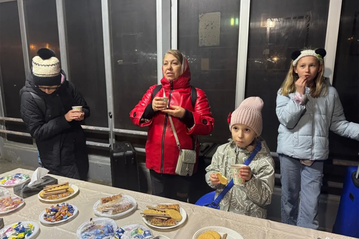 İrandan [[Azərbaycan sərhədi ilə indiyədək]] 1222 nəfər təxliyə edilib