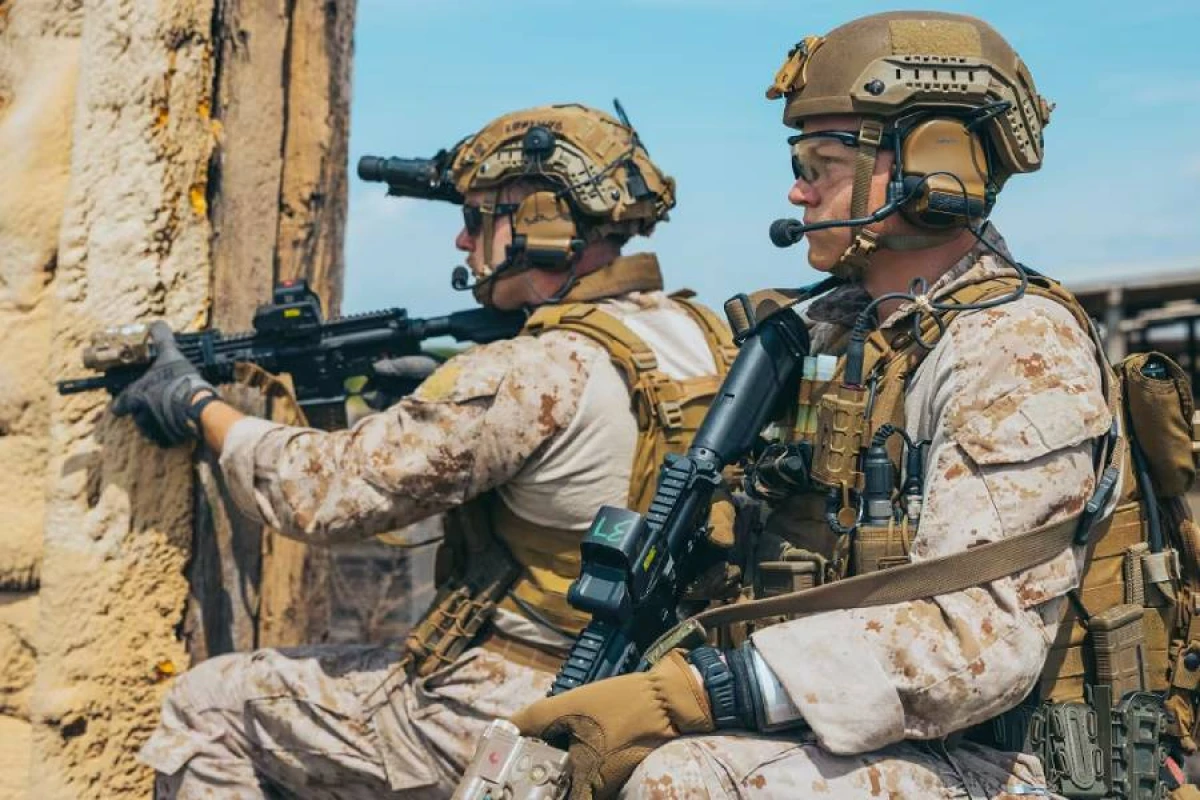 Dubayda [[100 ABŞ hərbçisi]] həlak oldu