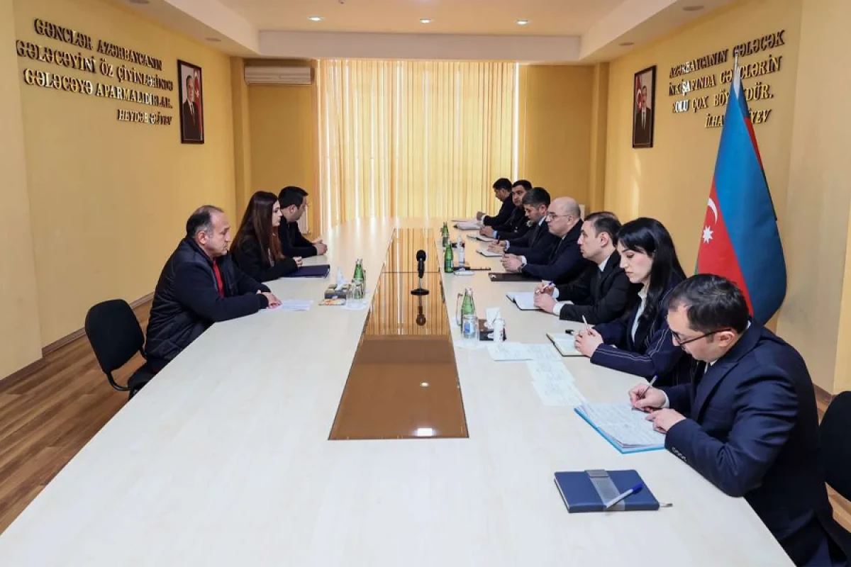 [[Şahin Bağırov]] Saatlıda vətəndaşları qəbul etdi