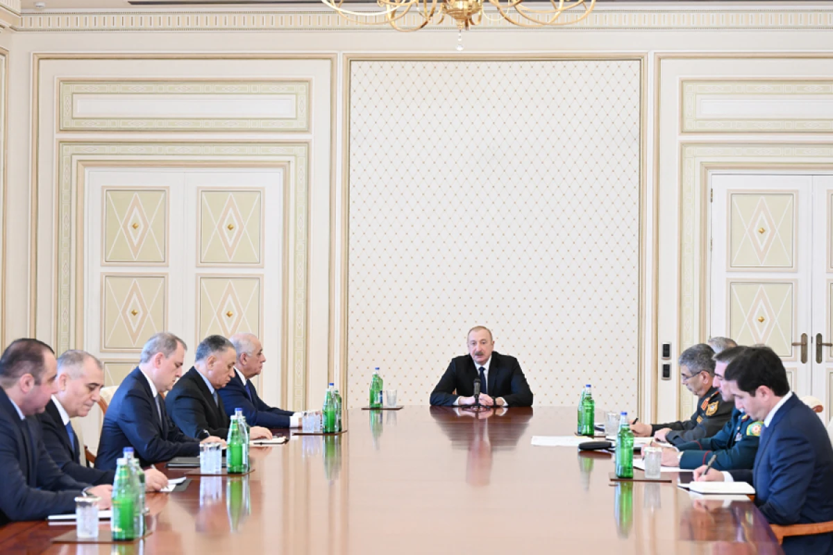 [[Azərbaycan Prezidenti:]] İstənilən şər qüvvəyə qarşı öz gücümüzü göstərməyə hazırıq və İranda bunu unutmasınlar