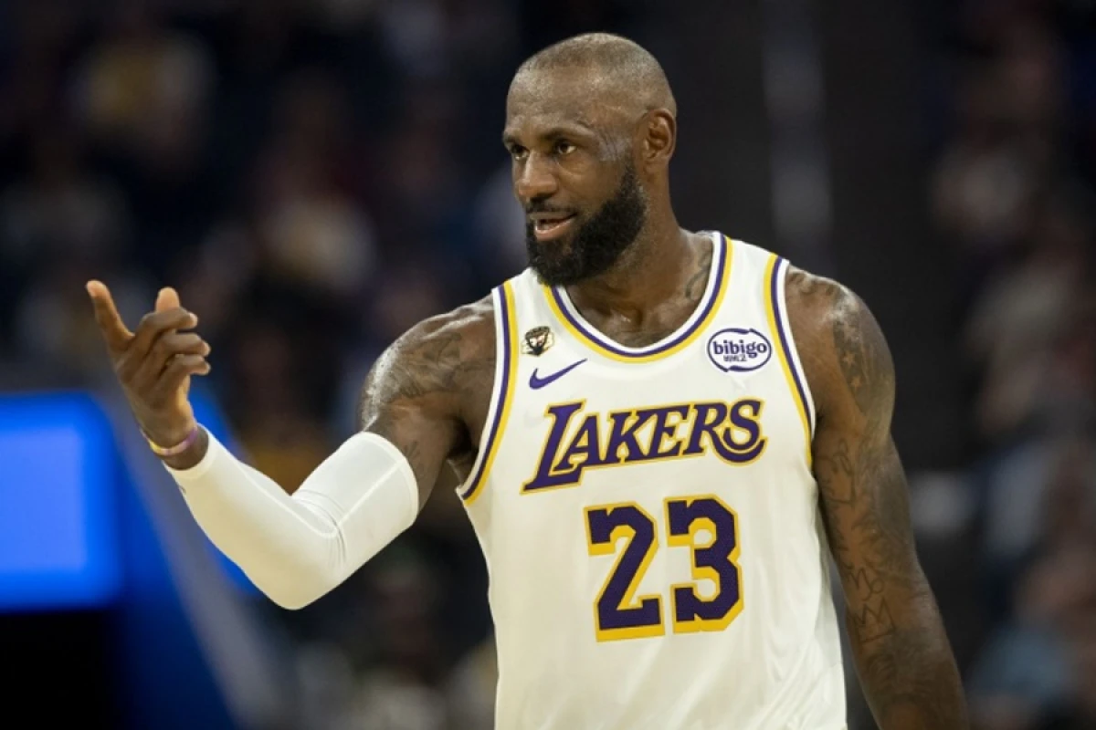 [[NBA tarixində yeni kral:]] Lebron Ceyms hamını geridə qoydu!