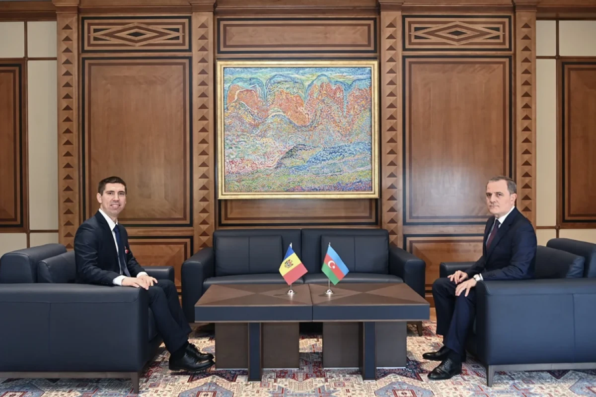 Azərbaycan və Moldova XİN rəhbərlərinin geniştərkibli görüşü keçirildi [[- YENİLƏNDİ 3]]