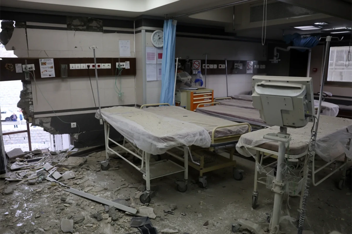 [[ÜST:]] İranda 13 tibb müəssisəsi hücuma məruz qalıb