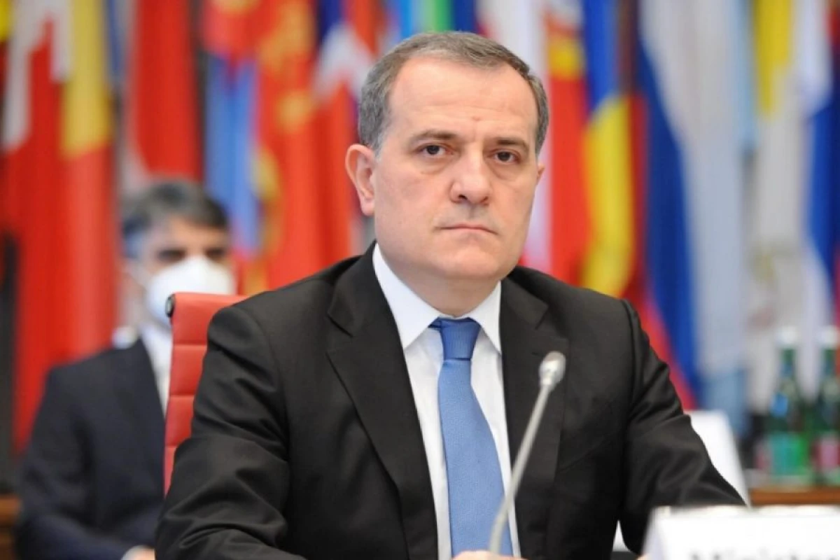 [[Ceyhun Bayramov]] Türkiyəyə getdi