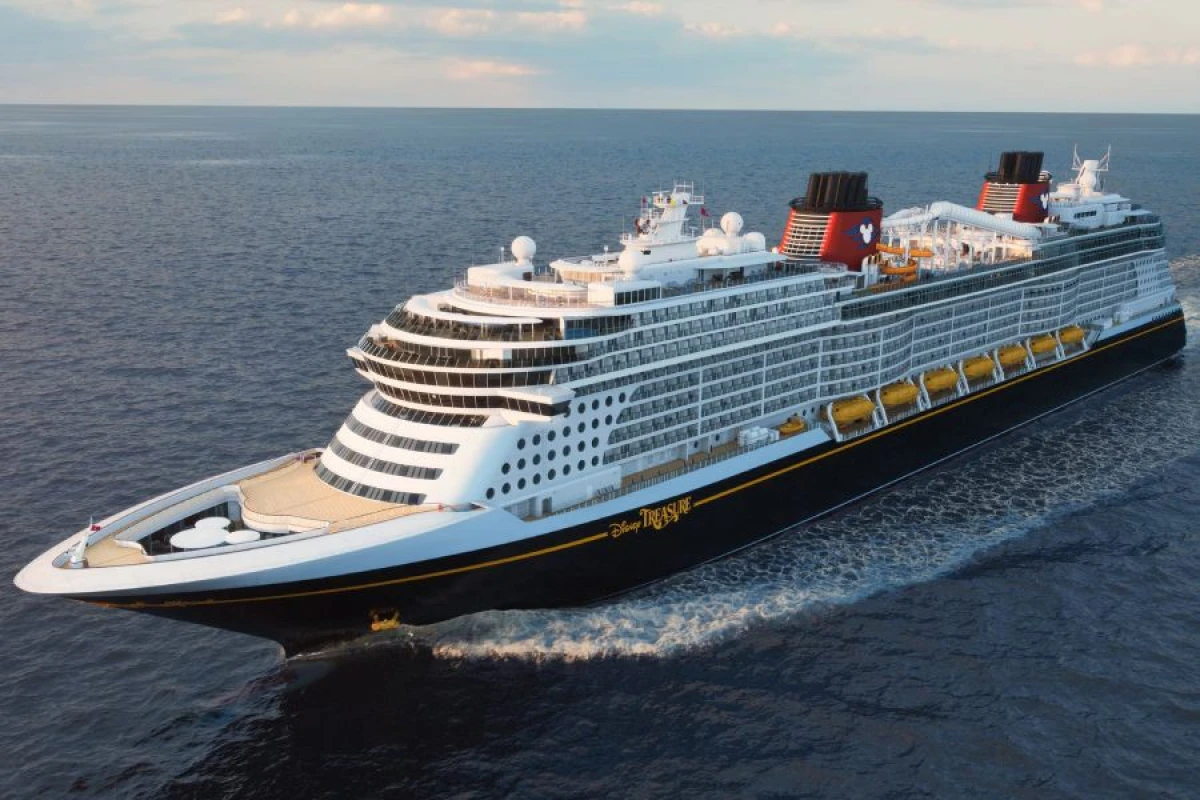 "Disney" kruiz səyahətlərinə [[başlayır]]