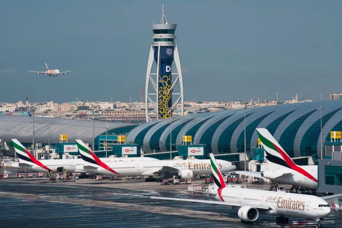 Dubay Beynəlxalq Hava Limanı fəaliyyətini [[dayandırdı]]