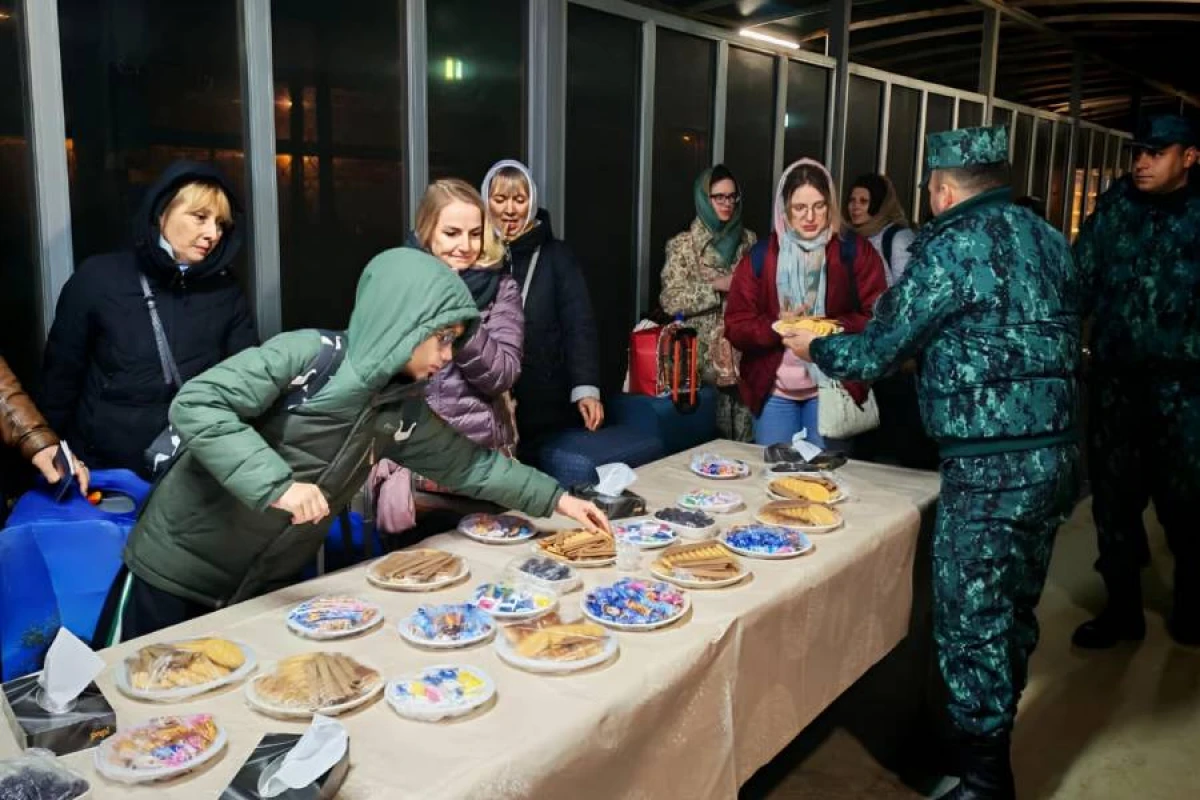 [[İrandan Azərbaycana]] ümumilikdə 1 899 nəfər təxliyə olundu