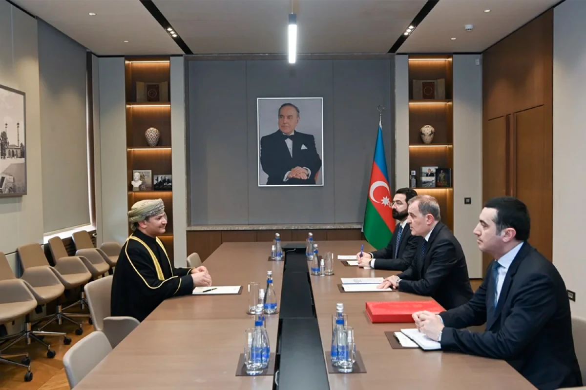 Ceyhun Bayramov [[Omanının qeyri-rezident səfirini qəbul etdi]]