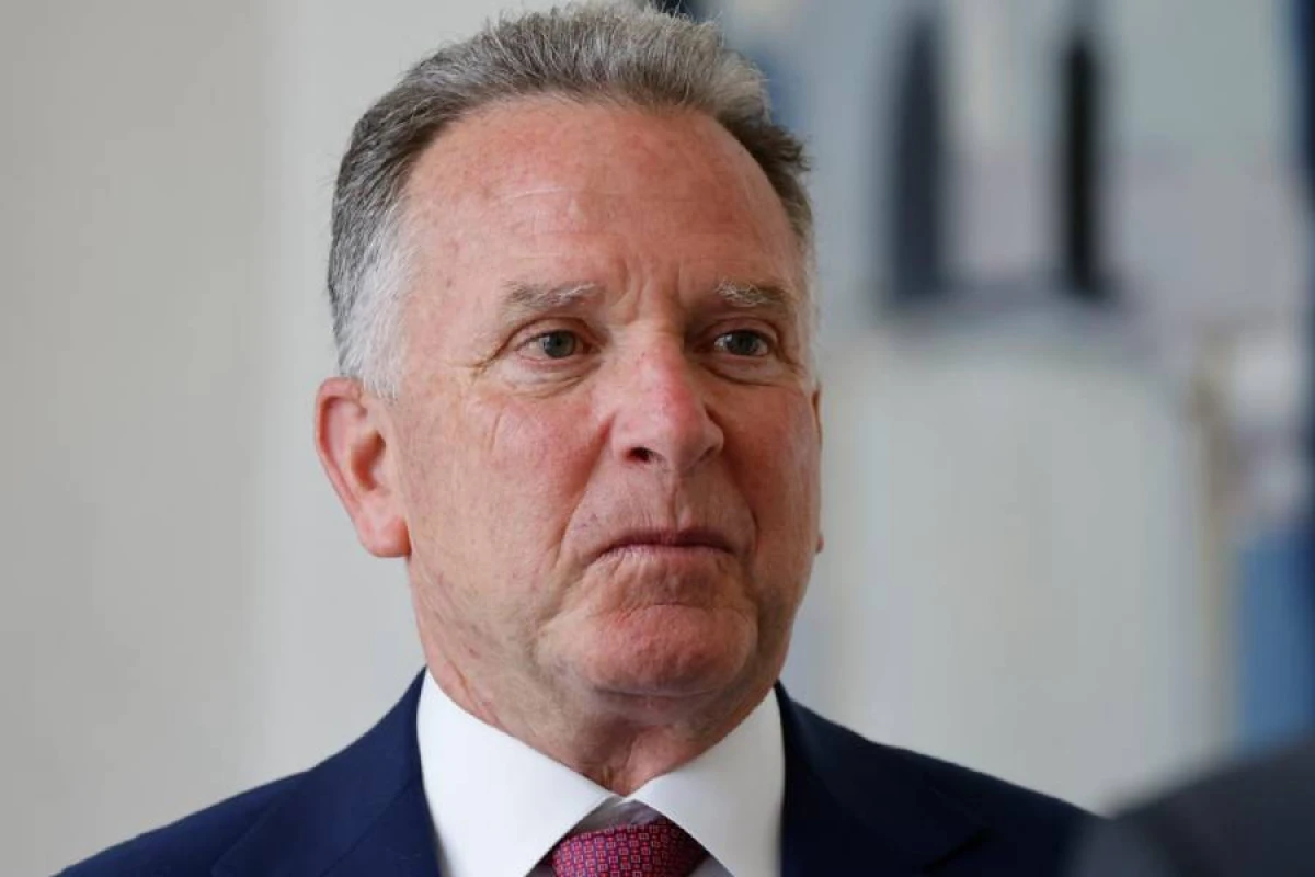 Uittkoff [[üçtərəfli görüşün vaxtını]] açıqladı