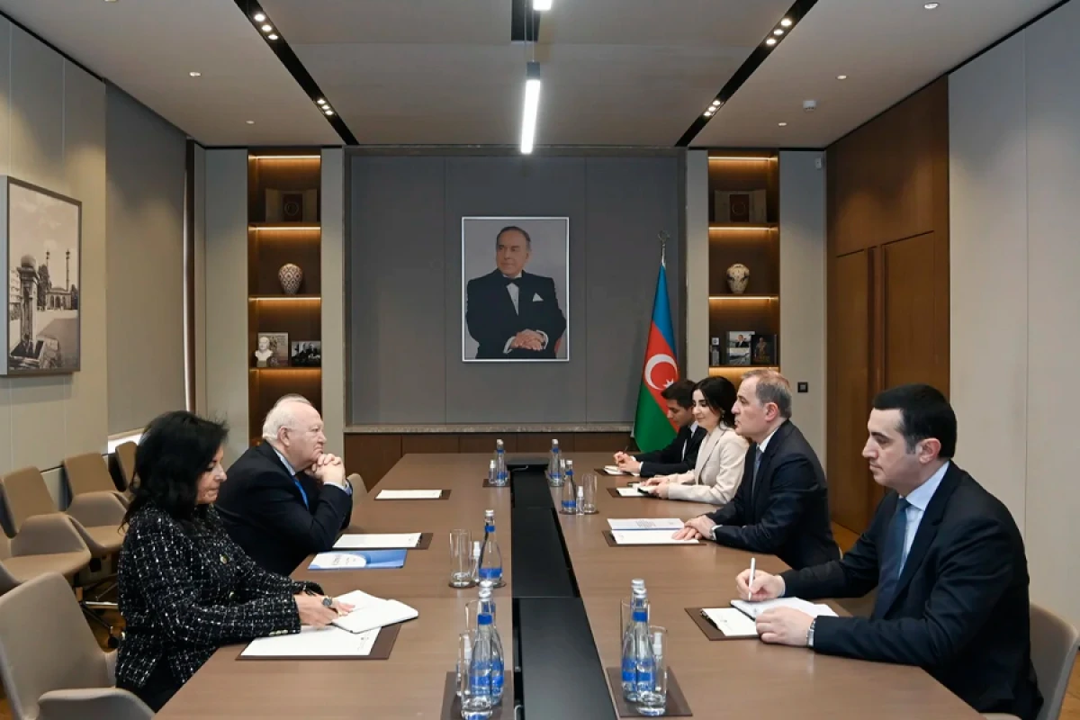 [[Ceyhun Bayramov]] Migel Angel Moratinos ilə görüşdü