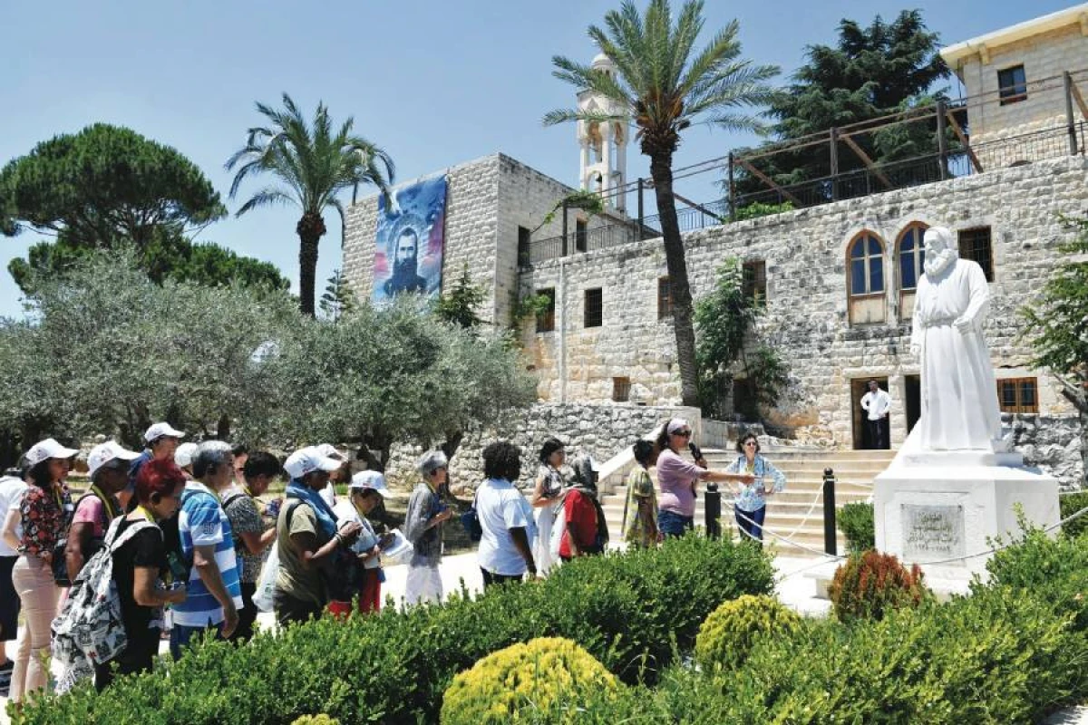 Livanın səyahət sənayesi [[çökür]]