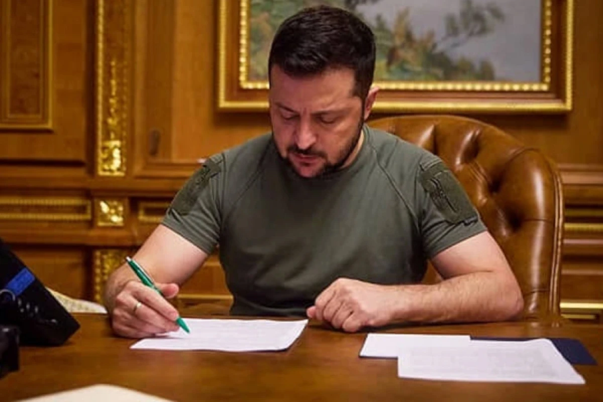 Zelenski: “Drujba” kəmərinin bərpası iki ay çəkə bilər"