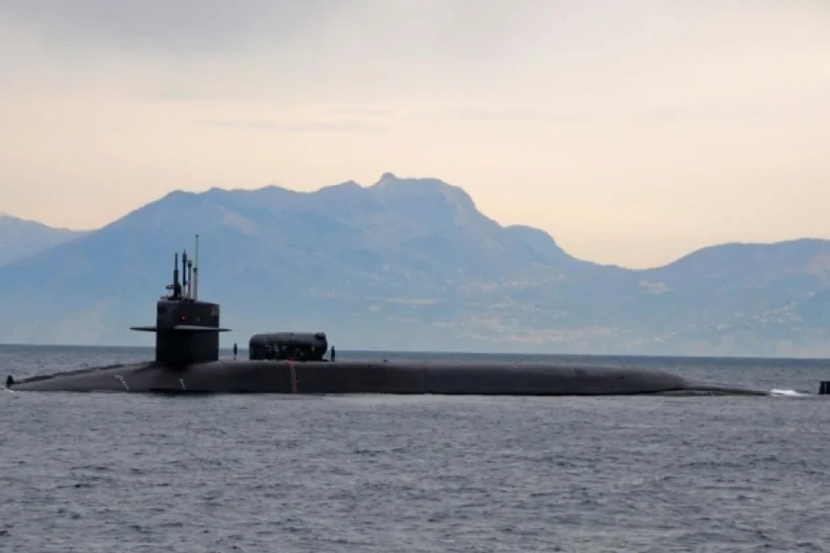 İran tezliklə [[sualtı raketlər tətbiq]] edə bilər