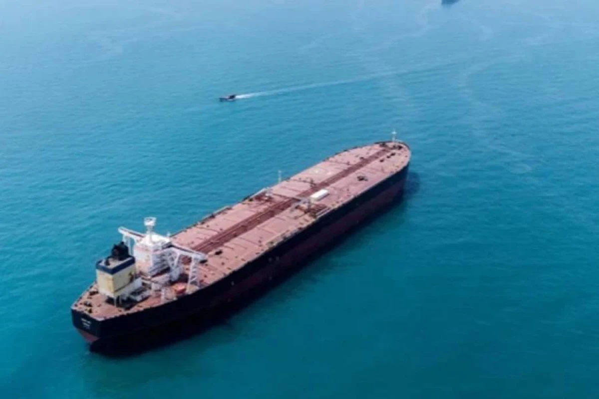 İran Omanın Salala [[limanına hücum iddialarını]] rədd etdi