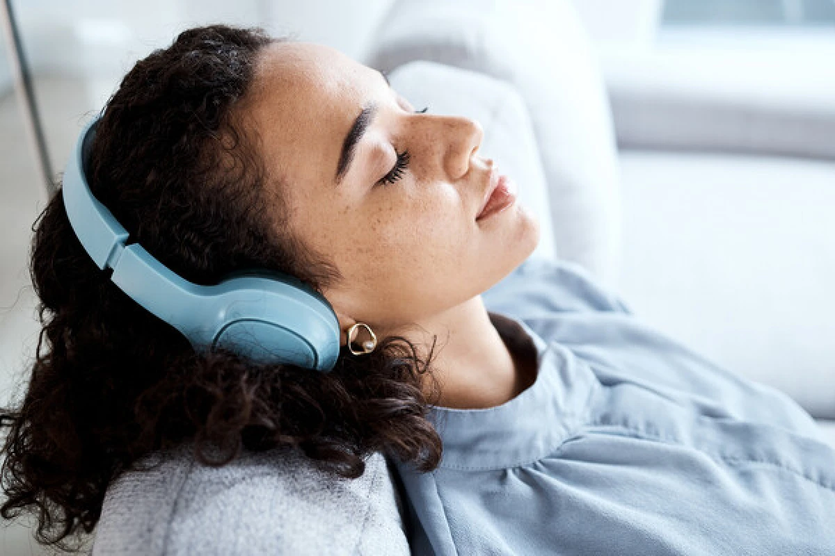 Mütəxəssislərdən [[XƏBƏRDARLIQ: Qulaqcıqlar uzun müddət istifadə edilərsə...]]