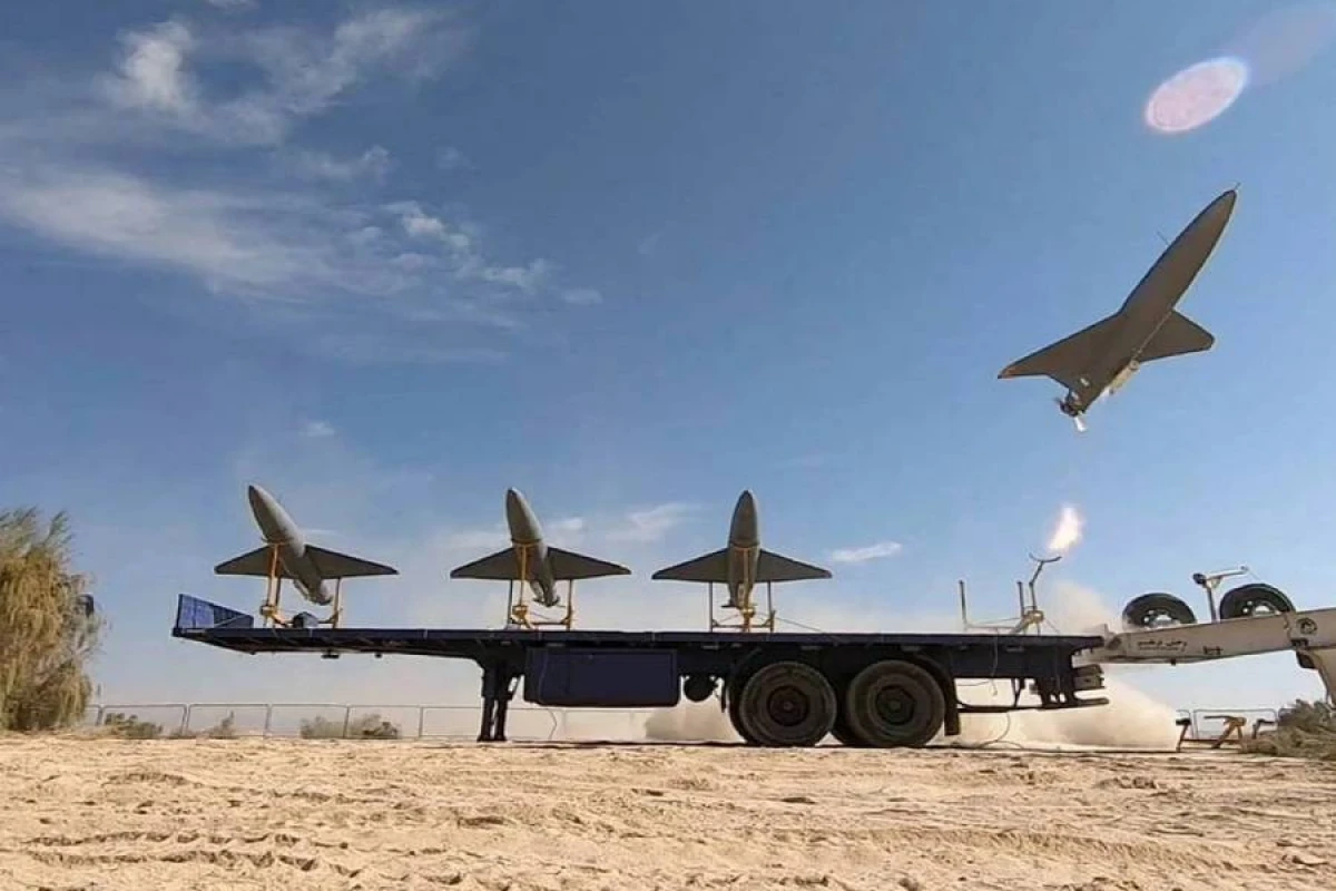 BƏƏ İrandan atılan [[onlarla raketi ələ keçirdi]]