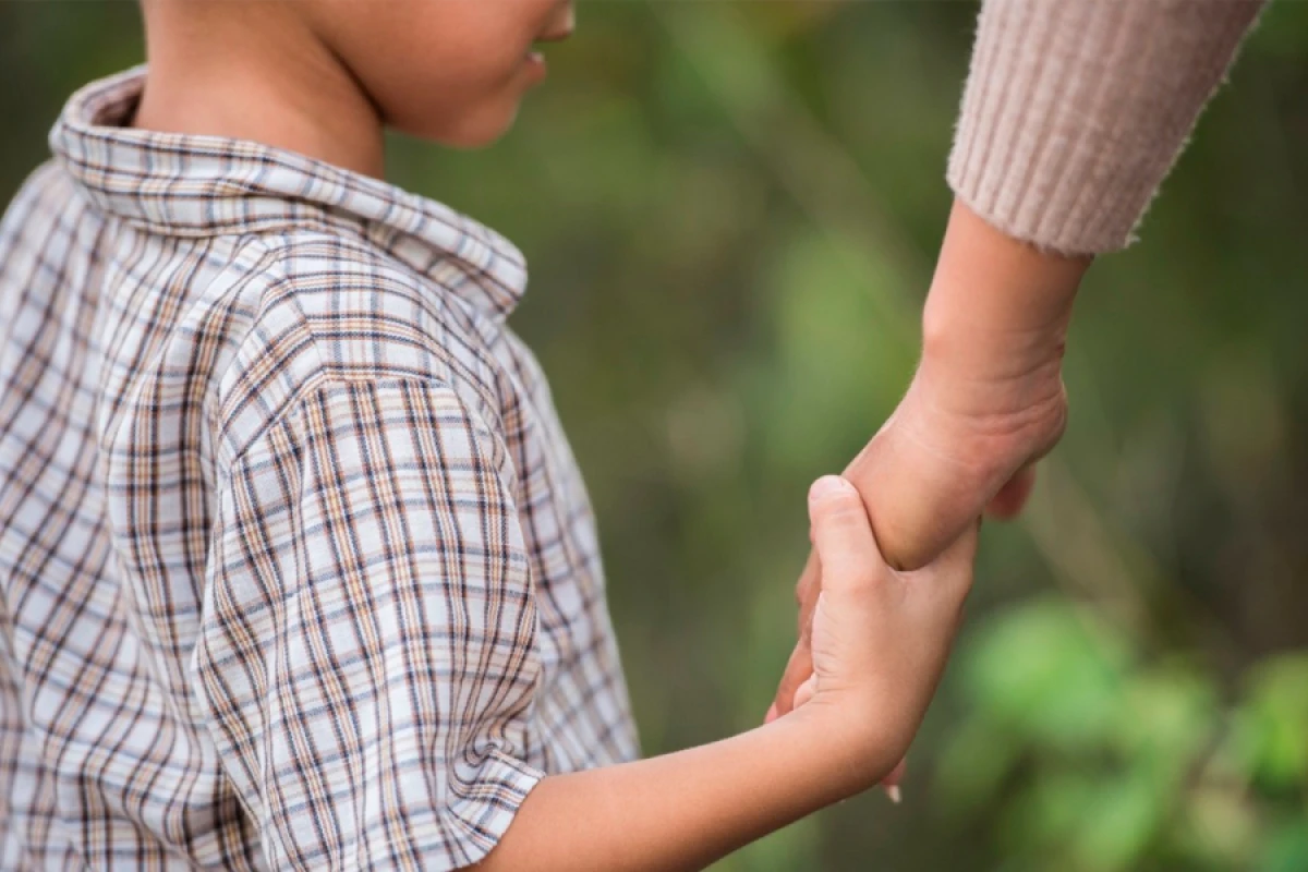 40 uşaq [[himayədar ailə yanına]] yerləşdirildi