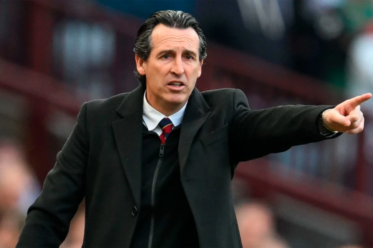 “Aston Villa”nı [[zirvəyə aparan]] Emeridən yeni rekord