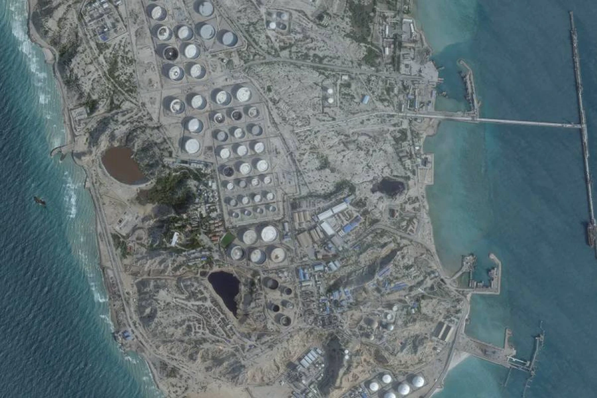 İran Xarq adasına hücuma görə [[cavab tədbirləri görəcək]]