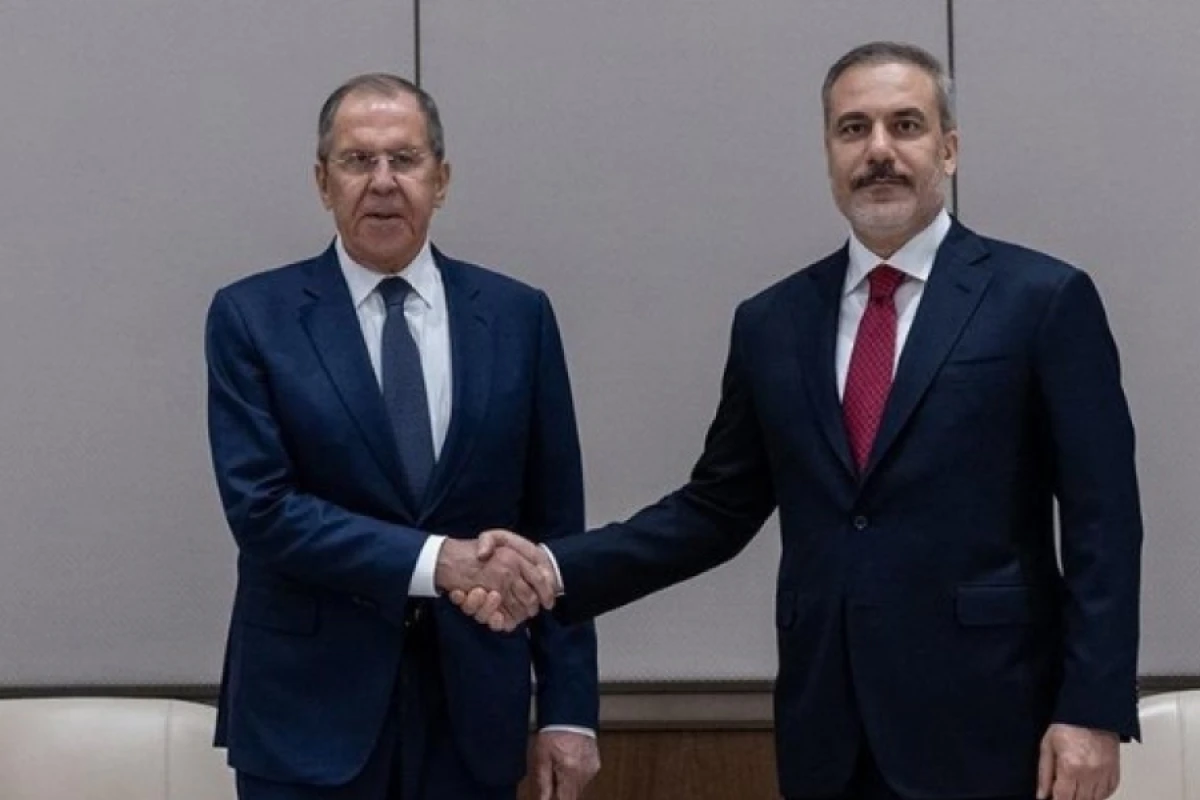 [[Fidanla Lavrov]] regiondakı müharibəni müzakirə etdilər