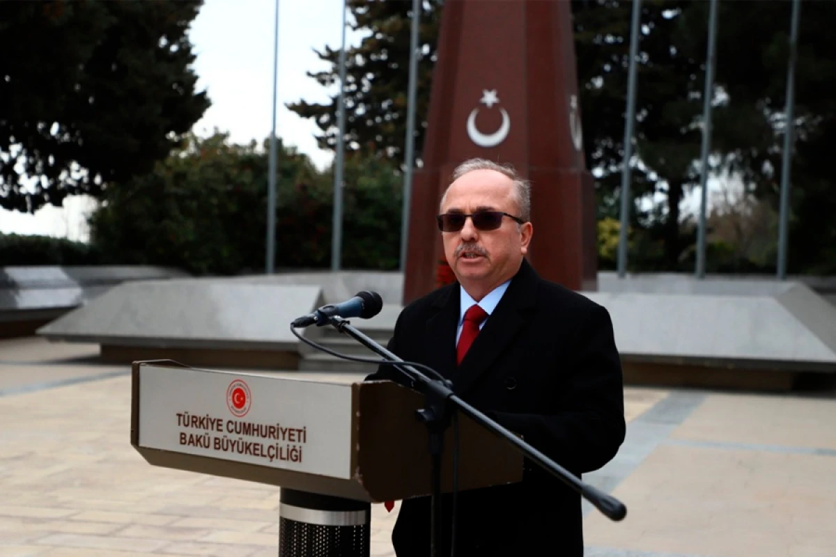 Bakı Türk Şəhidliyində [[Çanaqqala zəfərinin ildönümü]] qeyd edildi