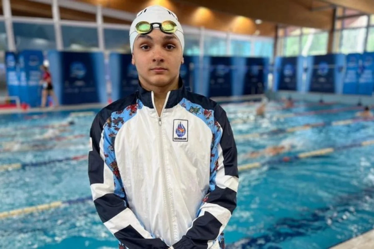 [[Barselonada fəxarətli nəticə:]] Paraüzgüçümüz podiumda