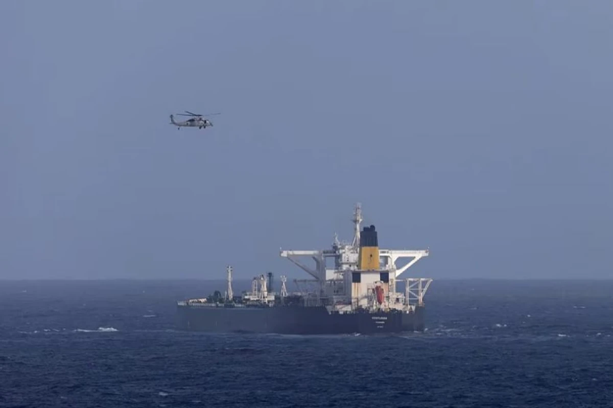 İran limanlarına hücum: [[16 gəmi məhv edildi]]