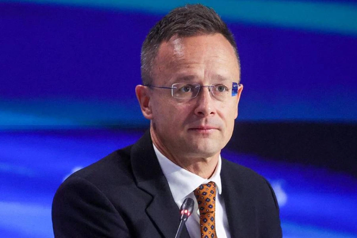 [[Siyarto:]] “Macarıstan öz əsgərlərini Yaxın Şərqə göndərməyəcək”