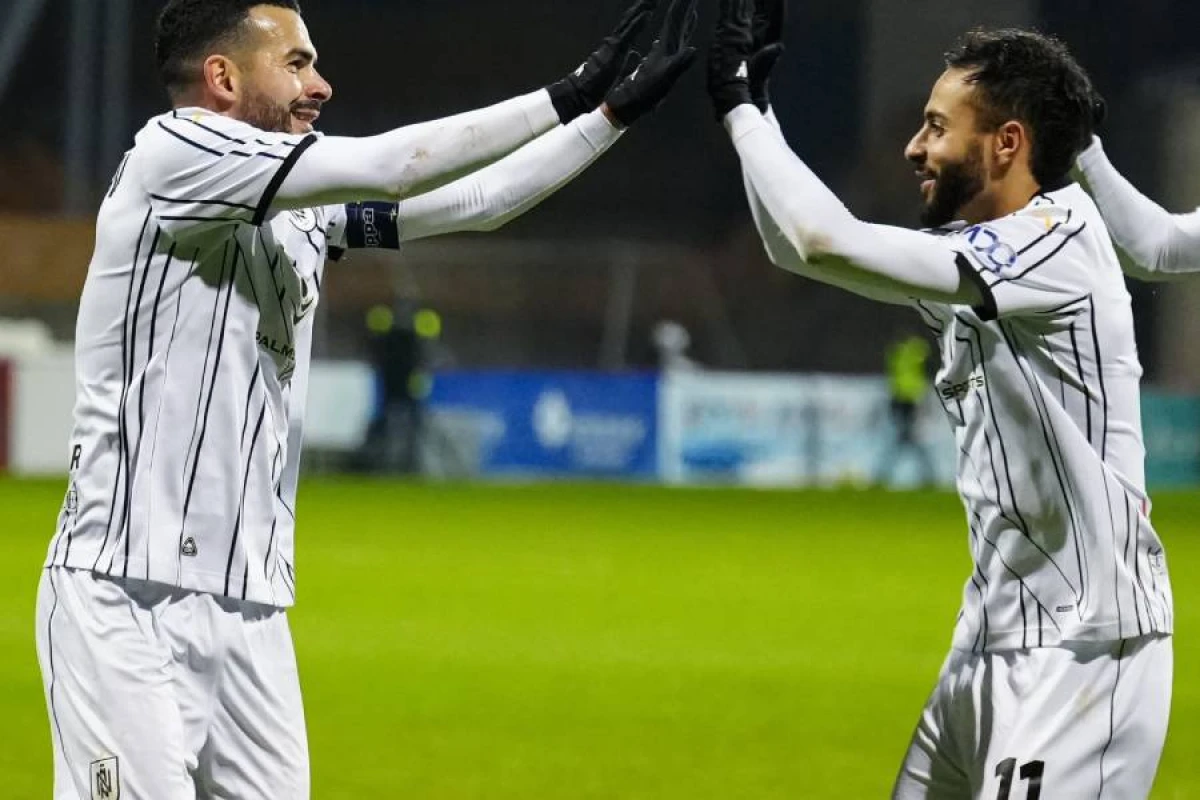 "Neftçi" "İmişli"ni [[darmadağın etdi]]