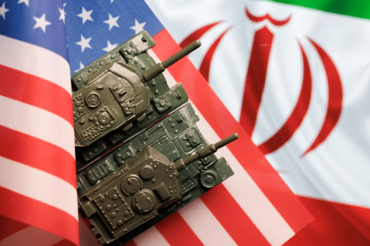 İran ABŞ-nin Yaxın Şərqdəki [[hərbi infrastrukturuna]] hücum etdi