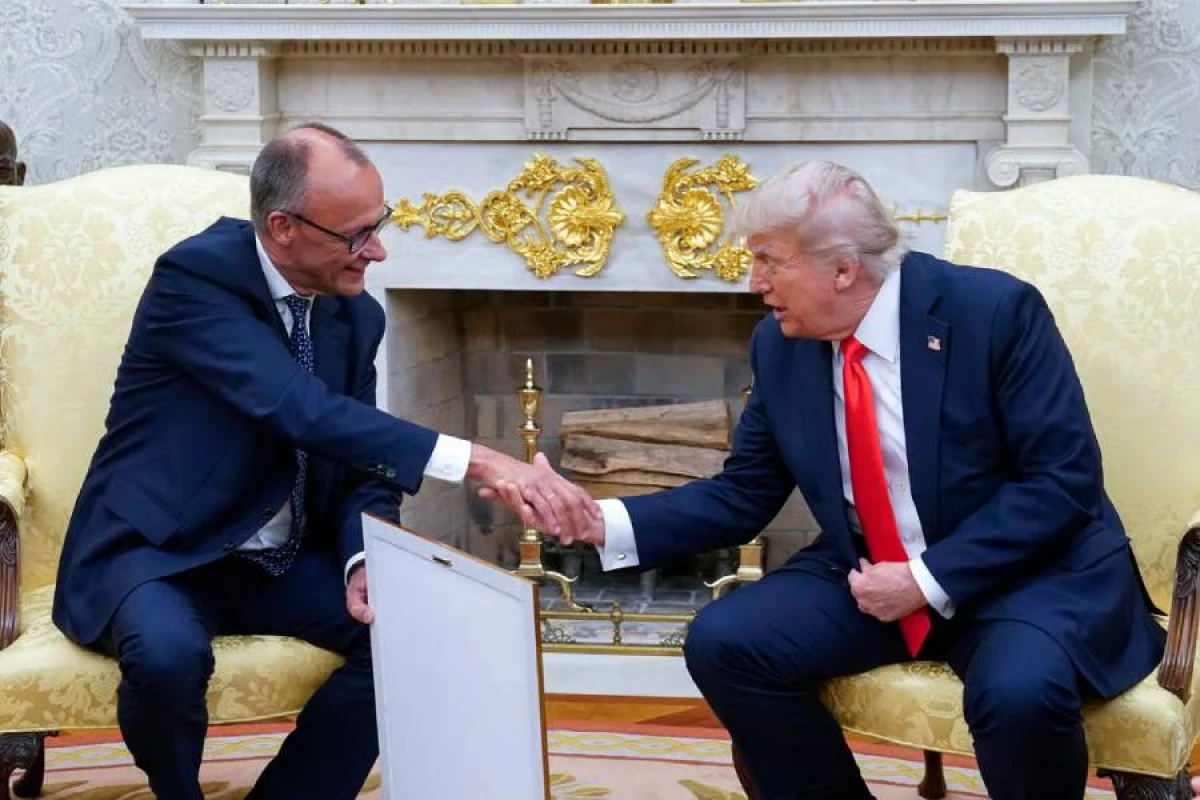 Merts Tramp ilə [[Ukrayna və Yaxın Şərqi]] müzakirə etdi