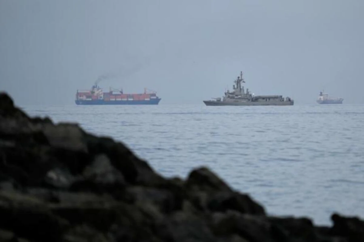 İraq Hörmüz boğazına [[hərbi müdaxiləyə qarşı çıxdı]]