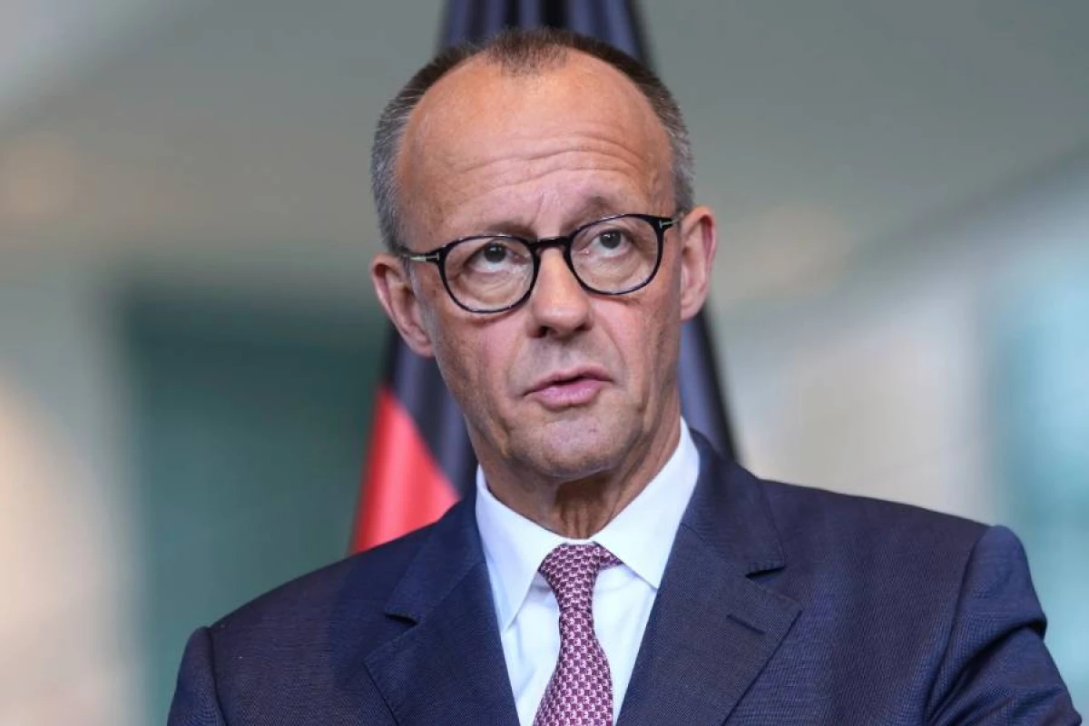 Almaniya kansleri [[Trampın qərarını alqışladı]]