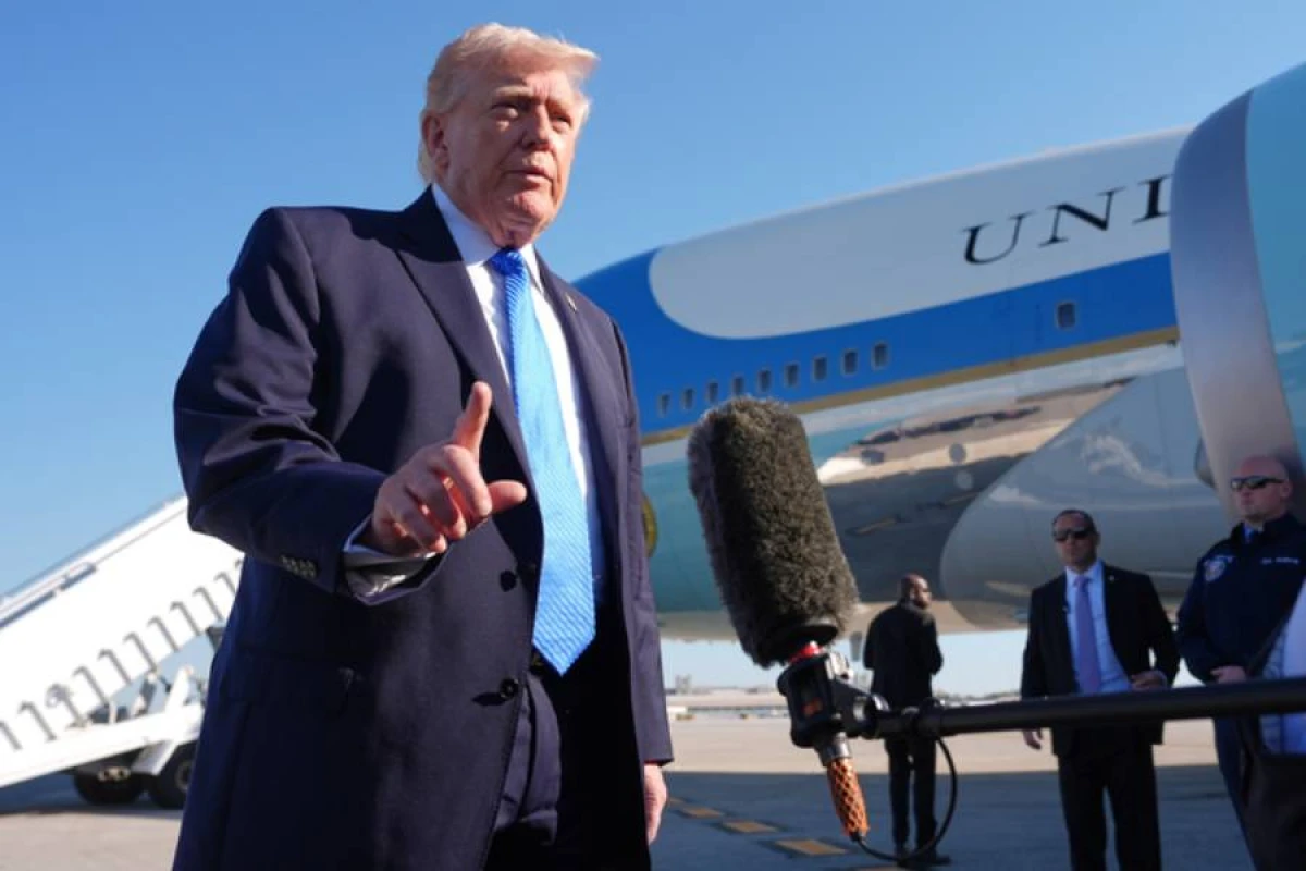 Tramp bazarlardakı gərginliyinə görə [[İrana hücumu təxirə saldı]]