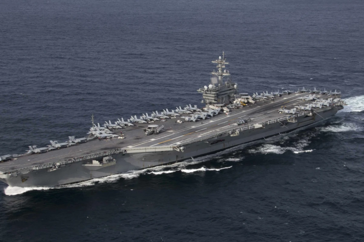 [[İran SELEN konteyner]] gəmisini Hörmüz boğazına yerləşdirdi