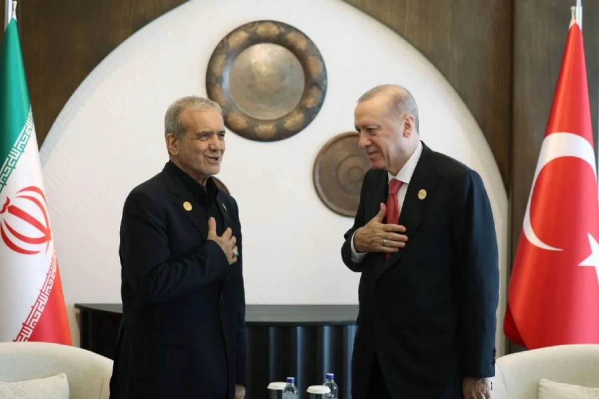 Pezeşkian regiondakı vəziyyətlə bağlı mövqeyinə görə [[Ərdoğana təşəkkür etdi]]