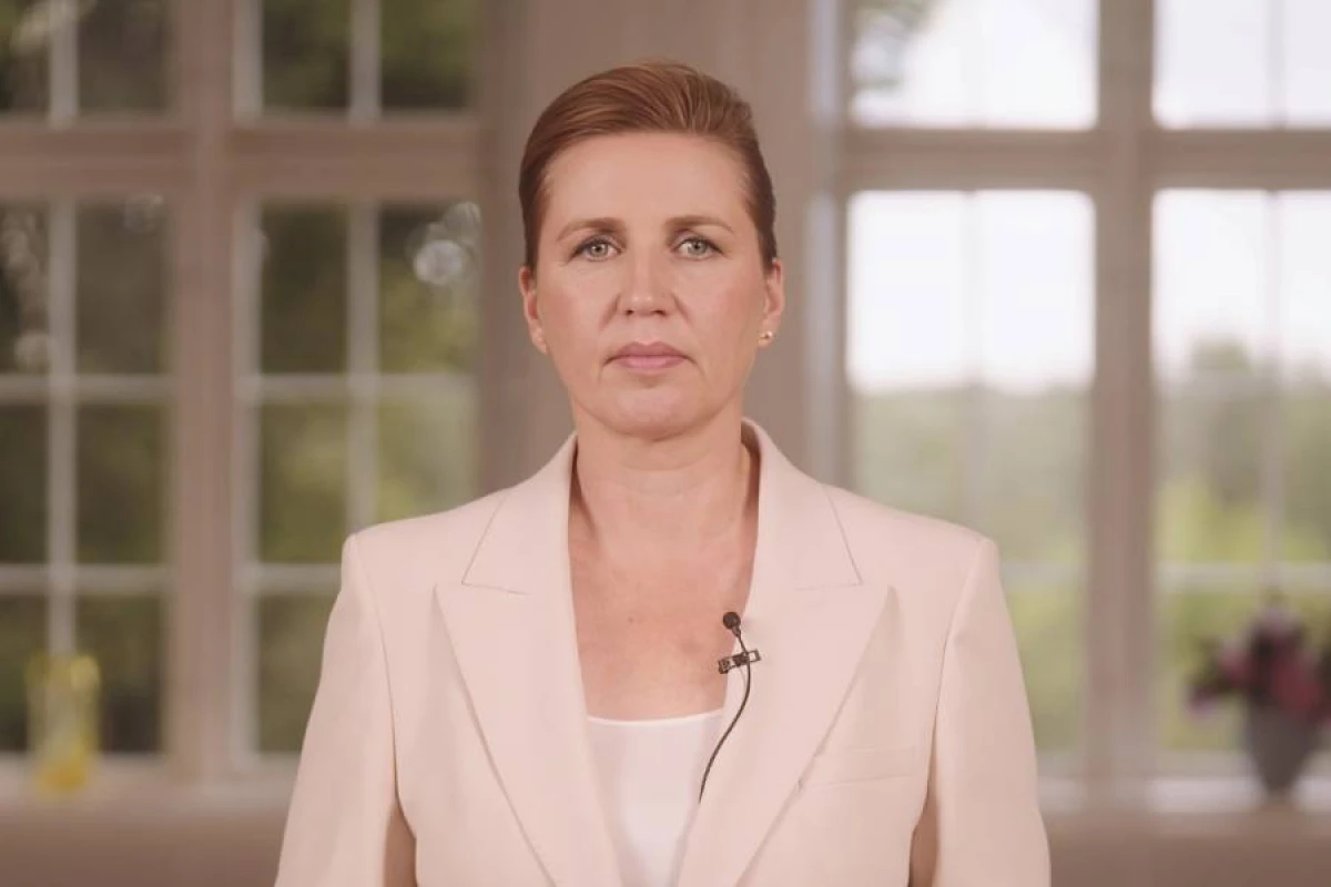 Danimarkanın Baş naziri [[istefa verdi]]