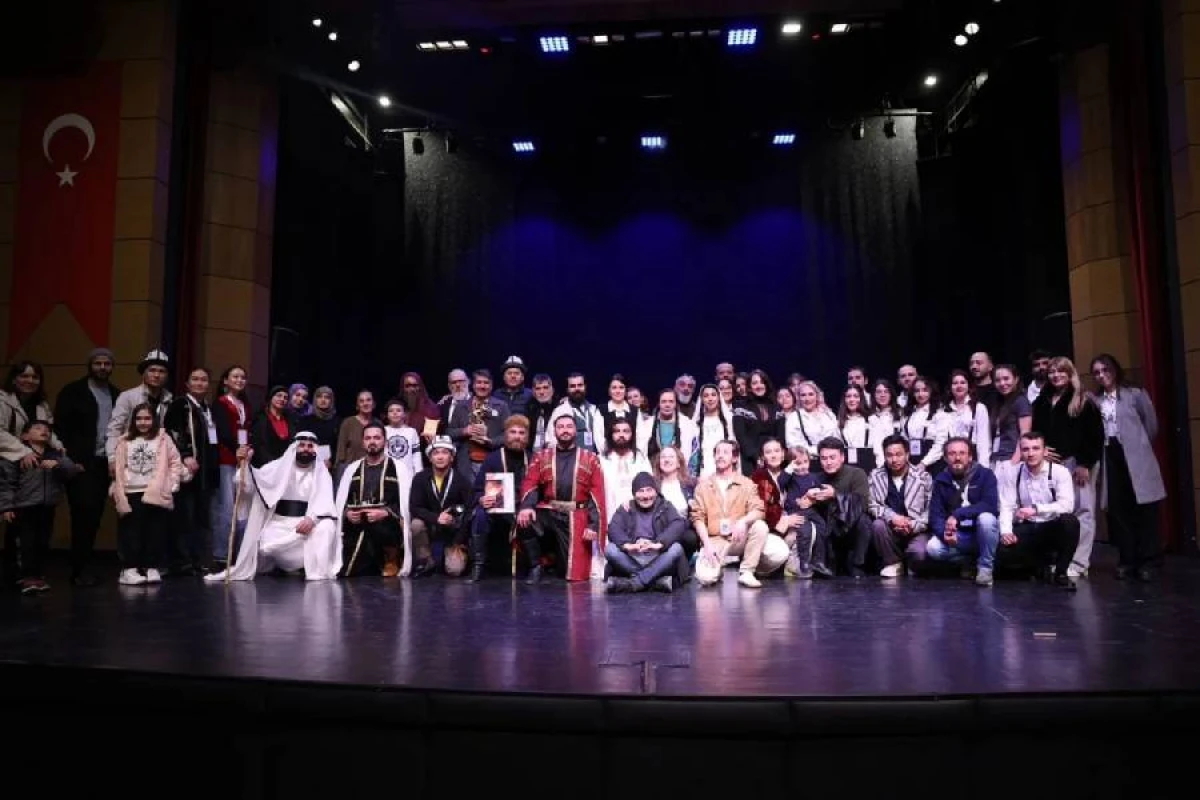 [[Naxçıvan Dövlət Milli Dram Teatrı]] beynəlxalq festivalda çıxış etdi