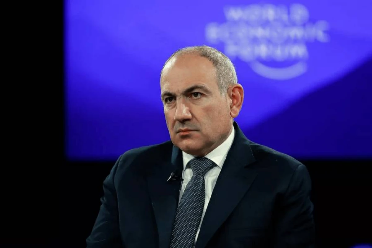 [[Paşinyan]] Aİİ ilə bağlı qərarsızdır