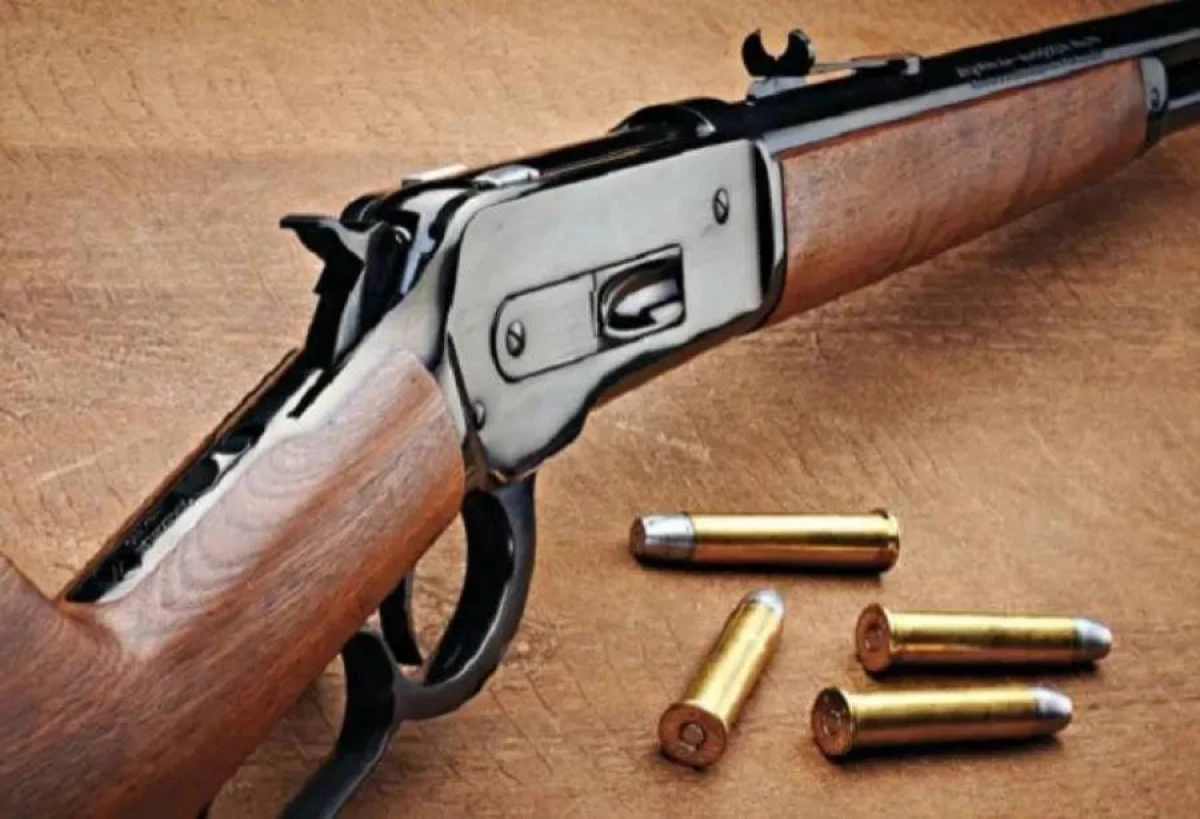 [[Qanunsuz silahlar]] aşkar olundu